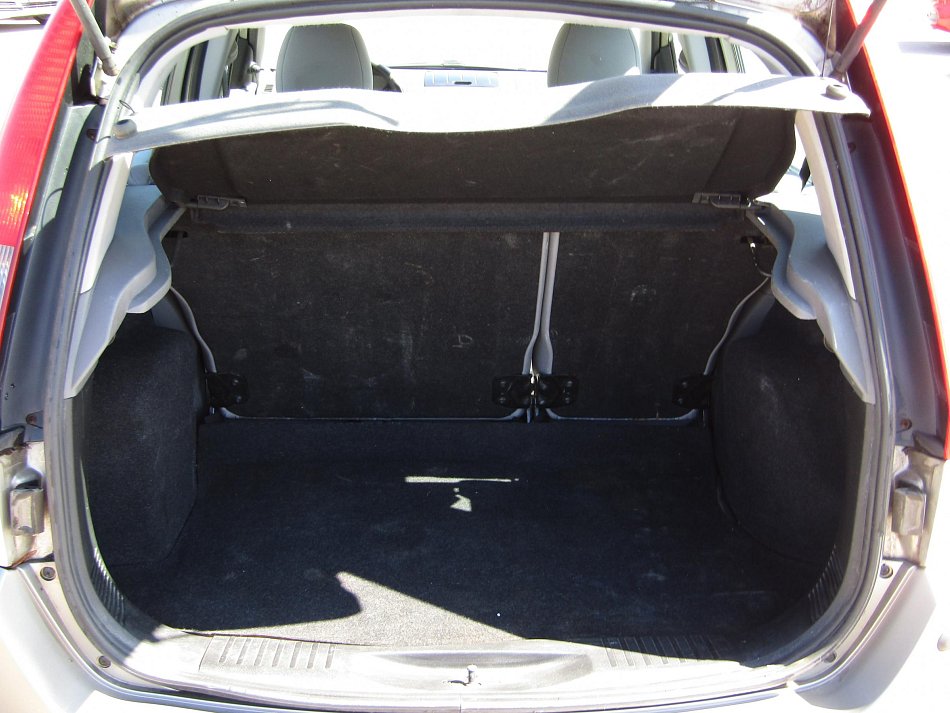 Ford Fusion 1.4i 