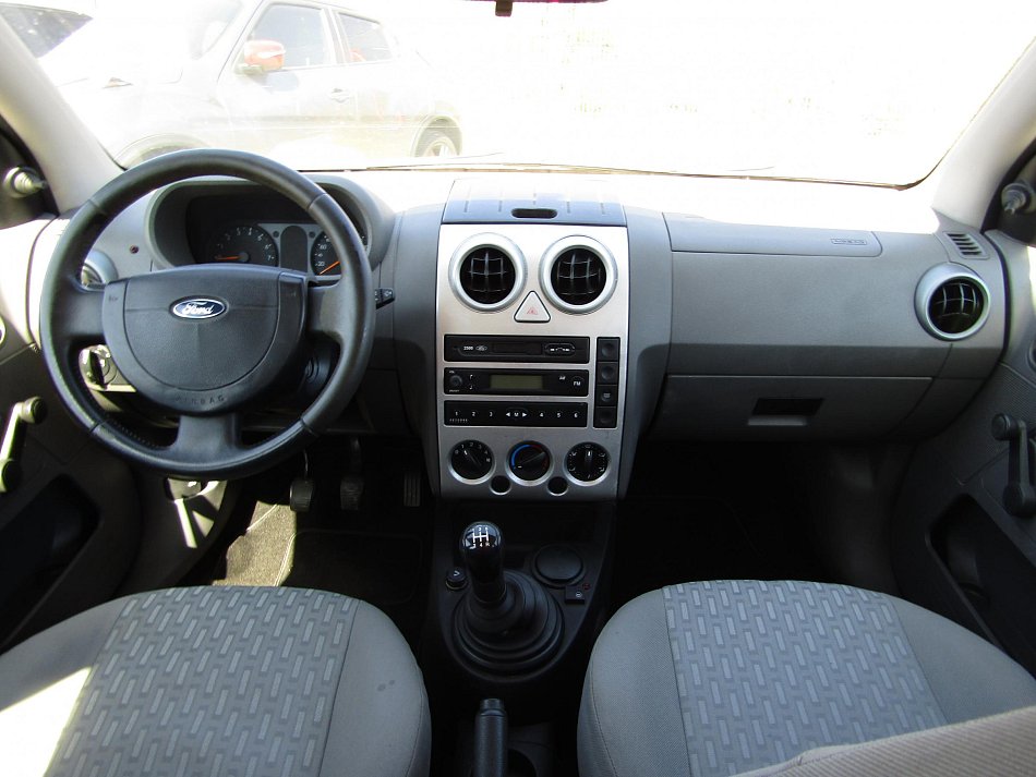 Ford Fusion 1.4i 