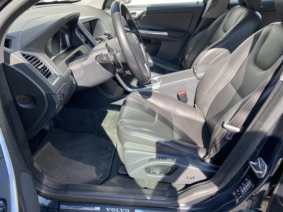 Volvo XC60 2.0 T5 