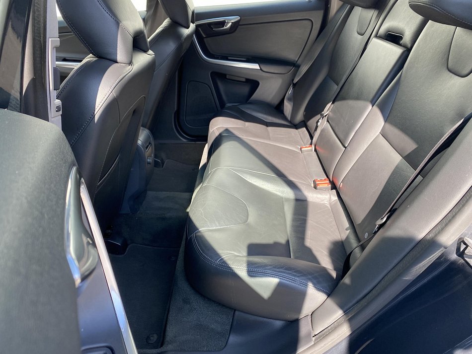 Volvo XC60 2.0 T5 