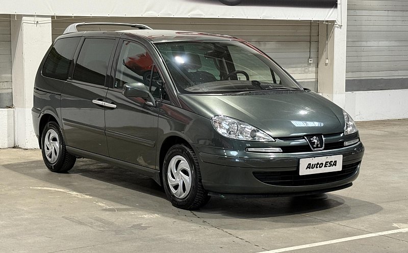Peugeot 807 2.2HDi 