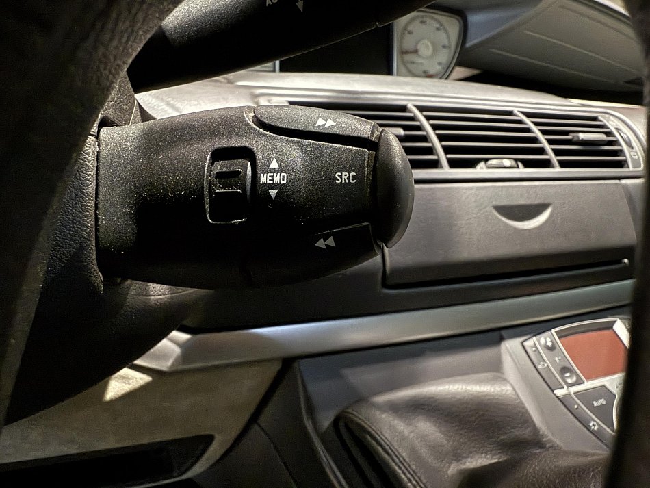 Peugeot 807 2.2HDi 