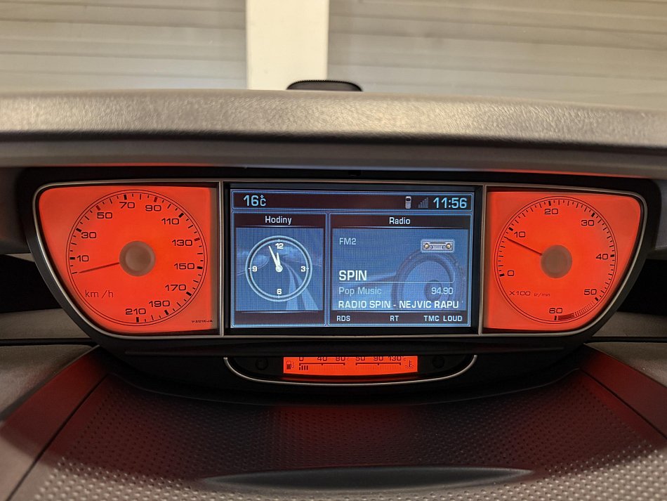 Peugeot 807 2.2HDi 