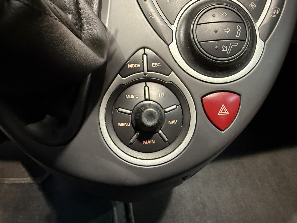 Peugeot 807 2.2HDi 