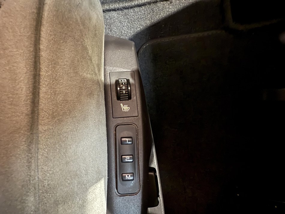 Peugeot 807 2.2HDi 