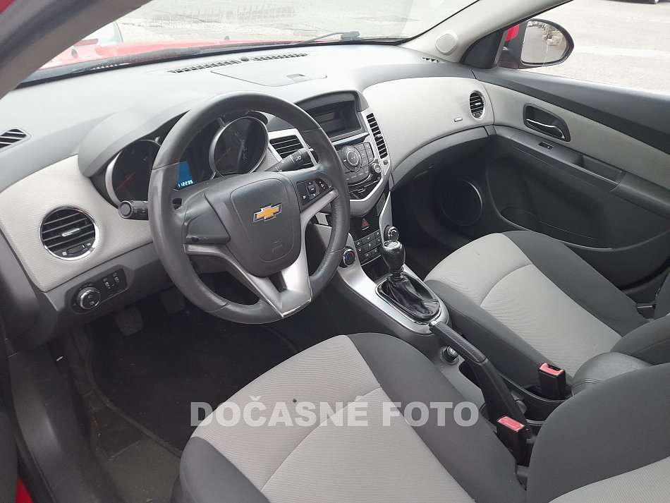 Chevrolet Cruze 1.6i 