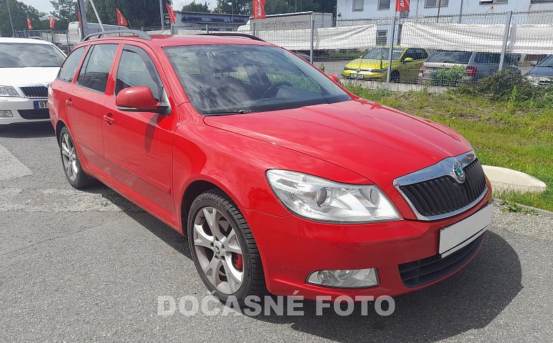 Škoda Octavia II 2.0 TDI Elegance