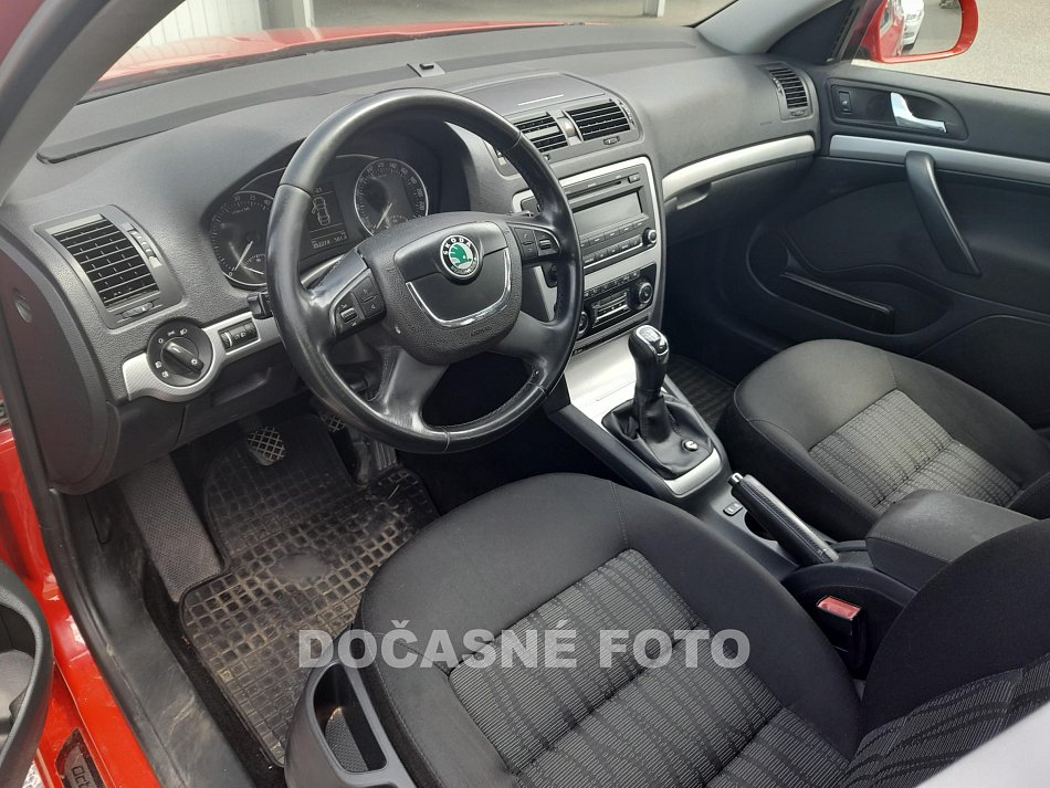 Škoda Octavia II 2.0 TDI Elegance