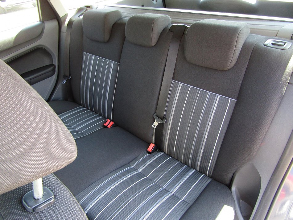 Ford Focus 1.8i 