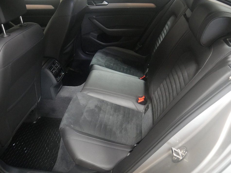 Volkswagen Passat 1.4 TSi Highline