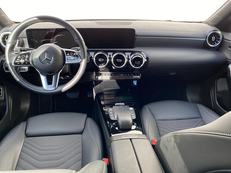 Mercedes-Benz CLA 2.0D  180d