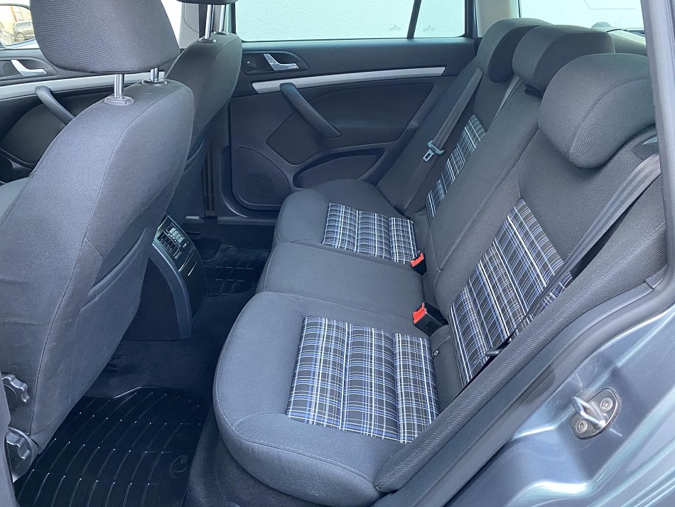 Škoda Octavia II 1.6 TDi Style