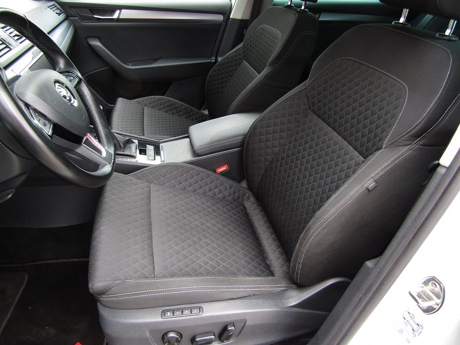 Škoda Superb 2.0 TDi Style