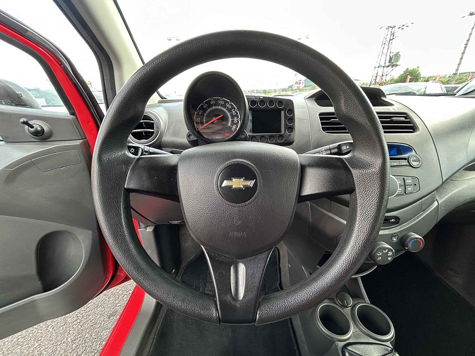 Chevrolet Spark 1.0i 