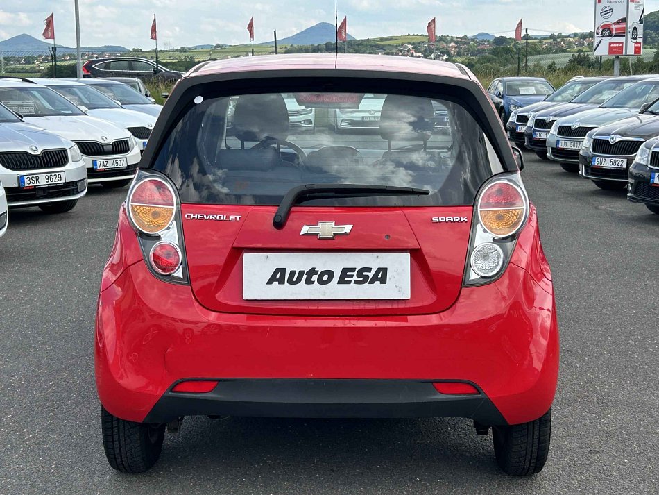 Chevrolet Spark 1.0i 