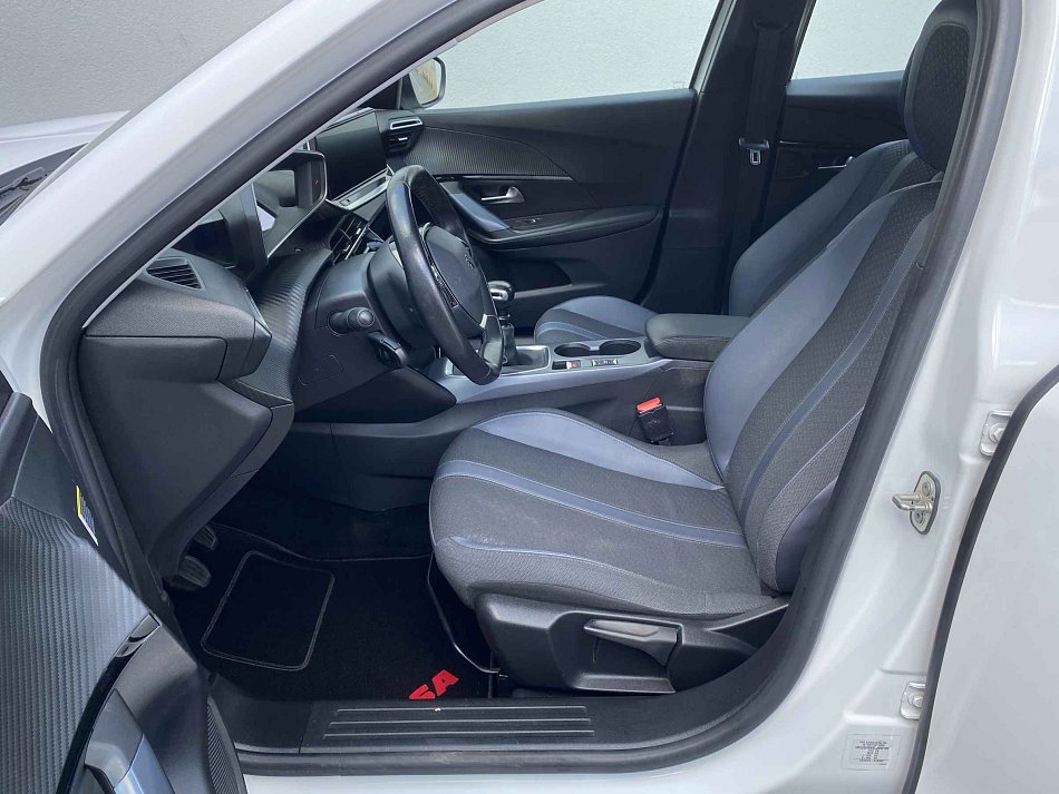 Peugeot 2008 1.2 PT Allure
