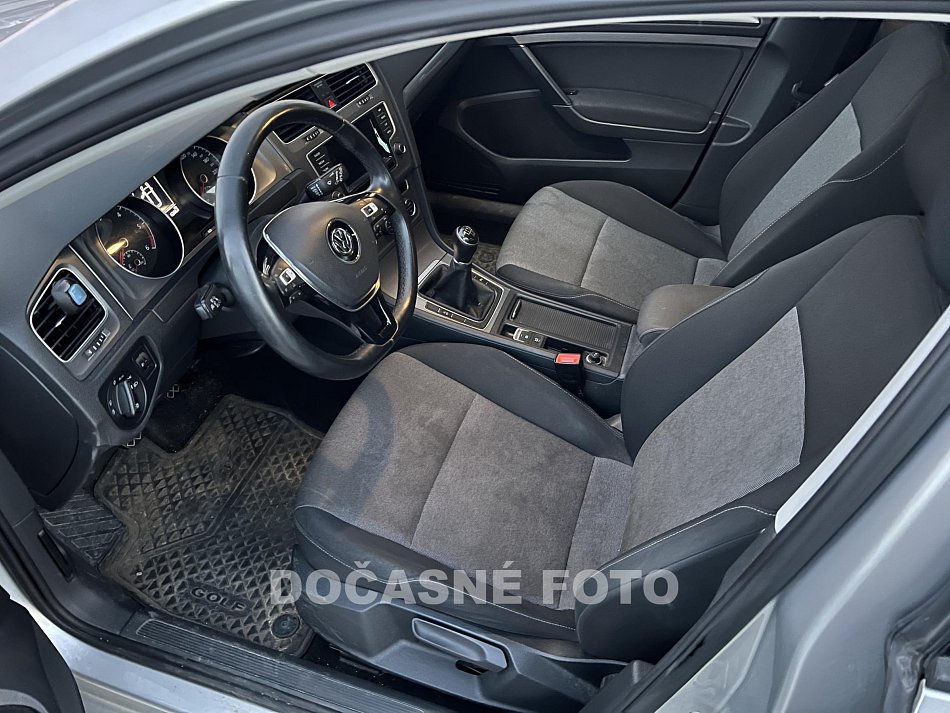 Volkswagen Golf 1.6 TDi 
