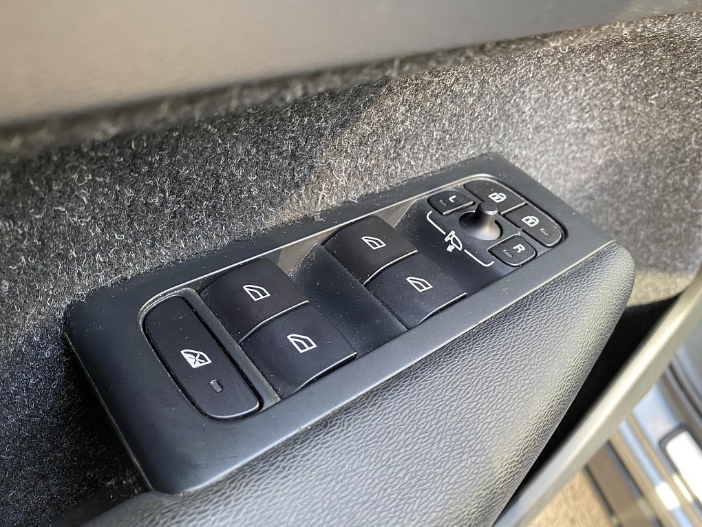 Volvo XC40 2.0T5 R-design AWD