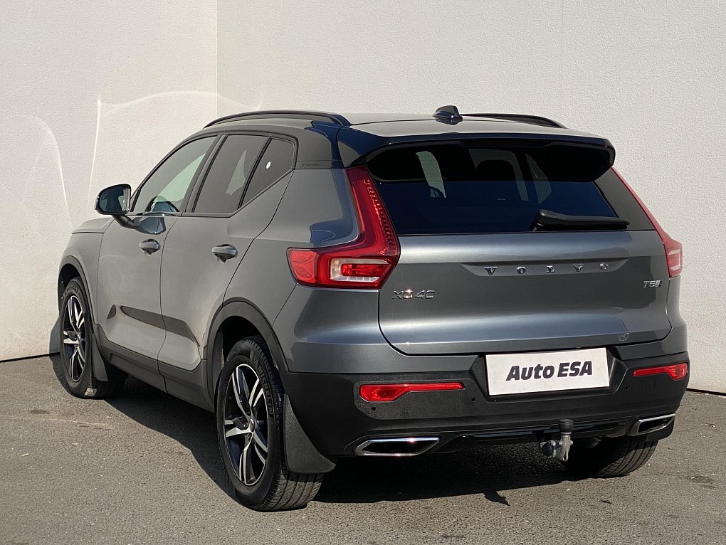 Volvo XC40 2.0T5 R-design AWD