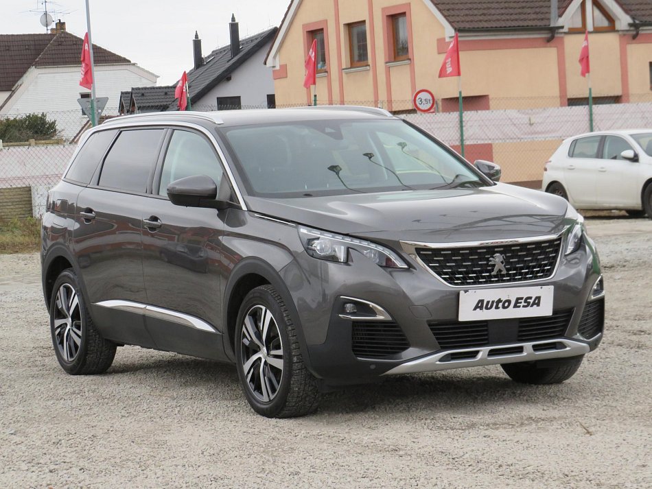 Peugeot 5008 1.5 HDi 