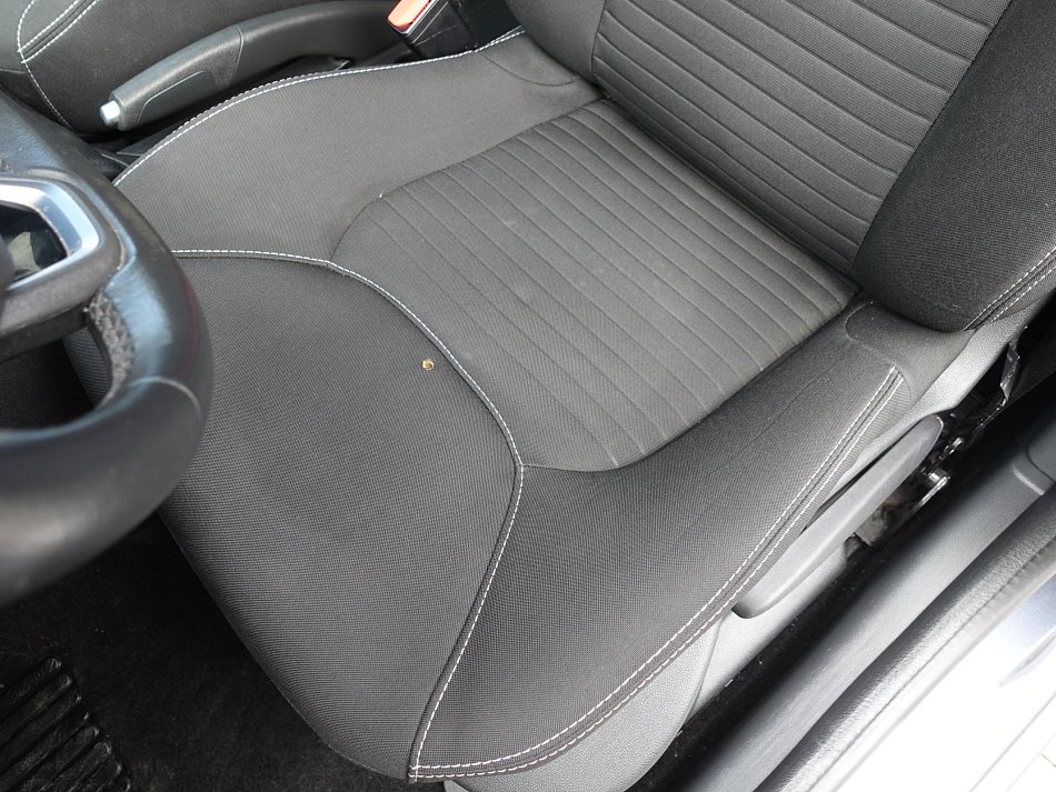 Renault Clio 1.2i Limited