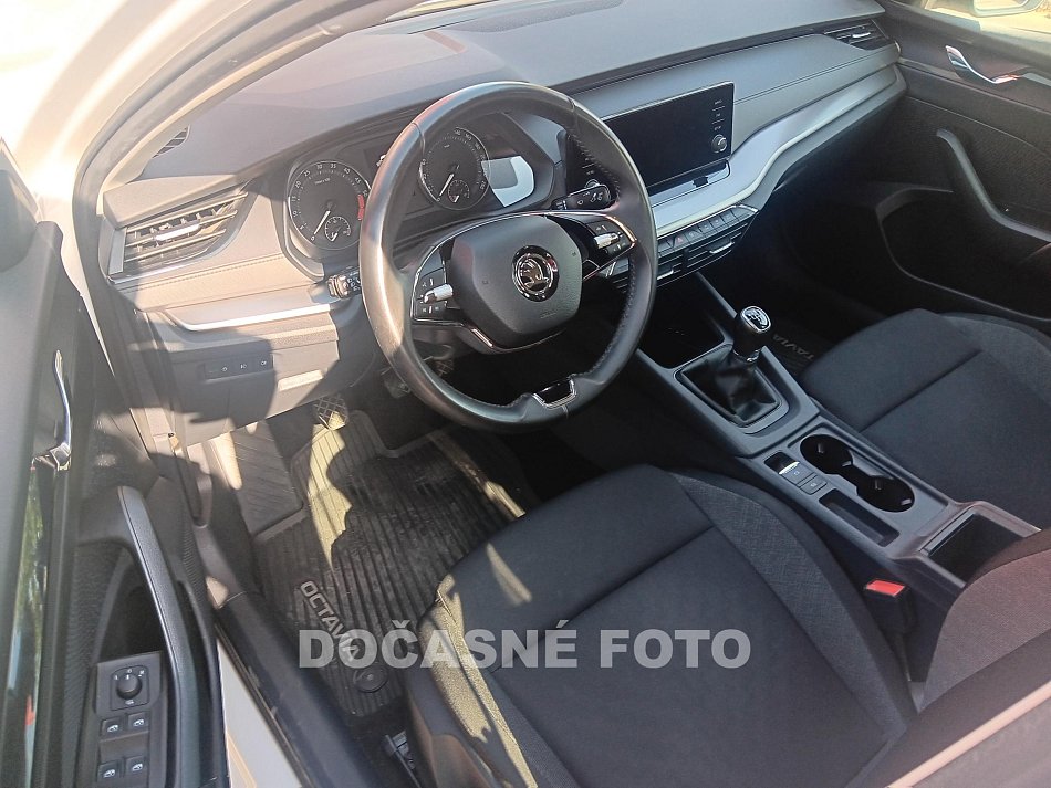 Škoda Octavia IV 2.0 TDi Active