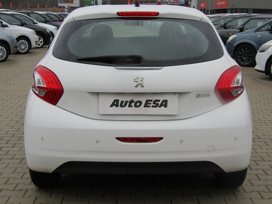 Peugeot 208 1.2i 
