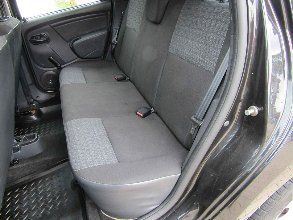 Dacia Duster 1.6i 