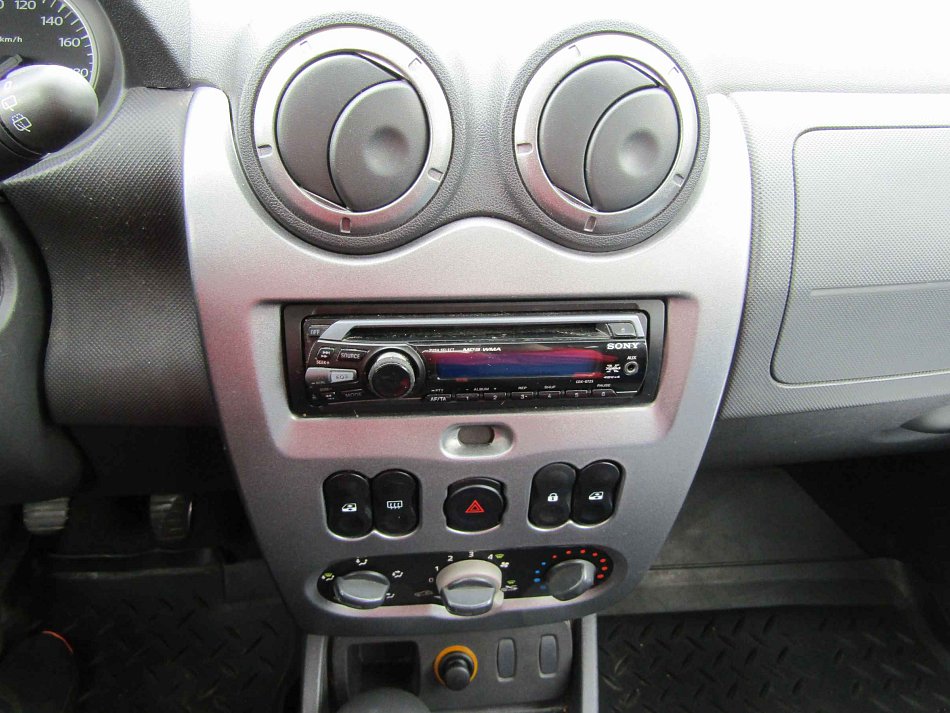 Dacia Duster 1.6i 