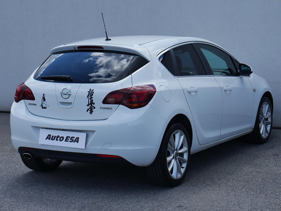 Opel Astra 1.4 T 