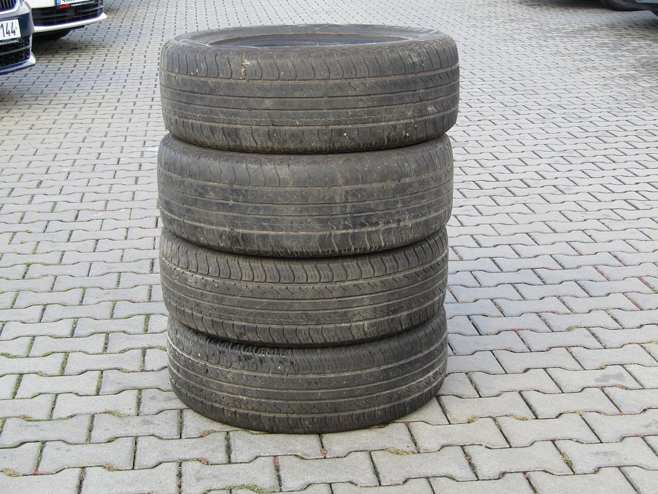 Dacia Duster 1.6 16V 