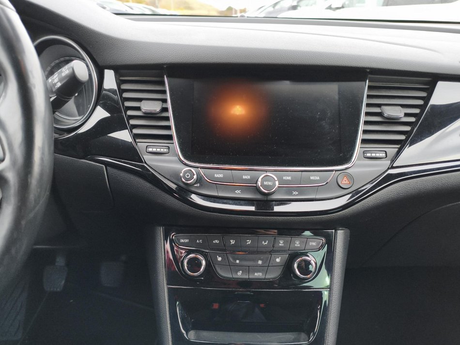 Opel Astra 1.4T Dynamic