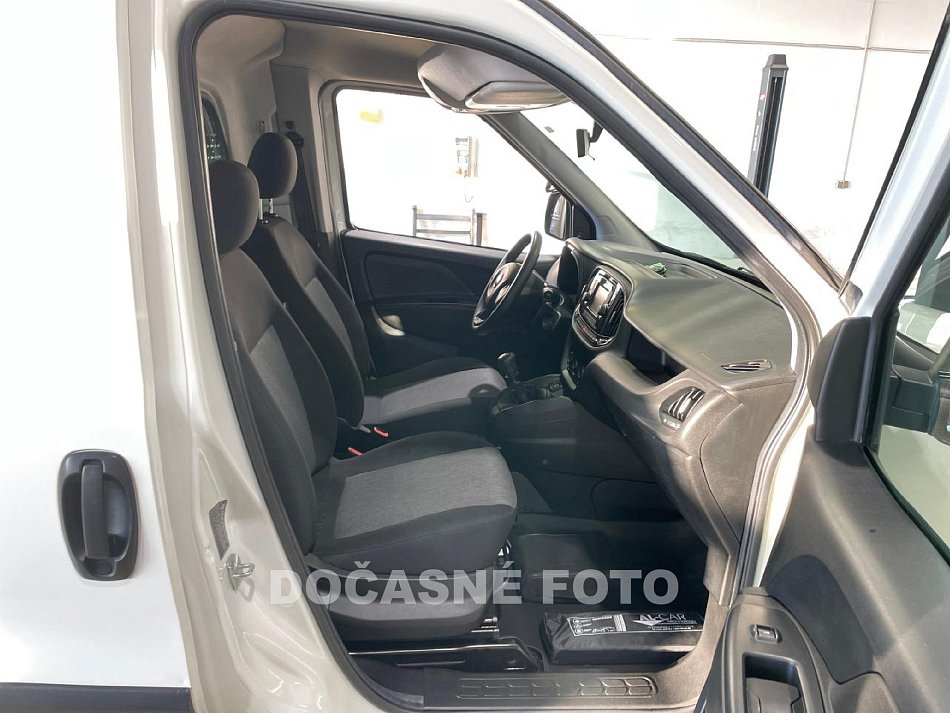 Fiat Dobló cargo 1.4T CNG  DÍLNA