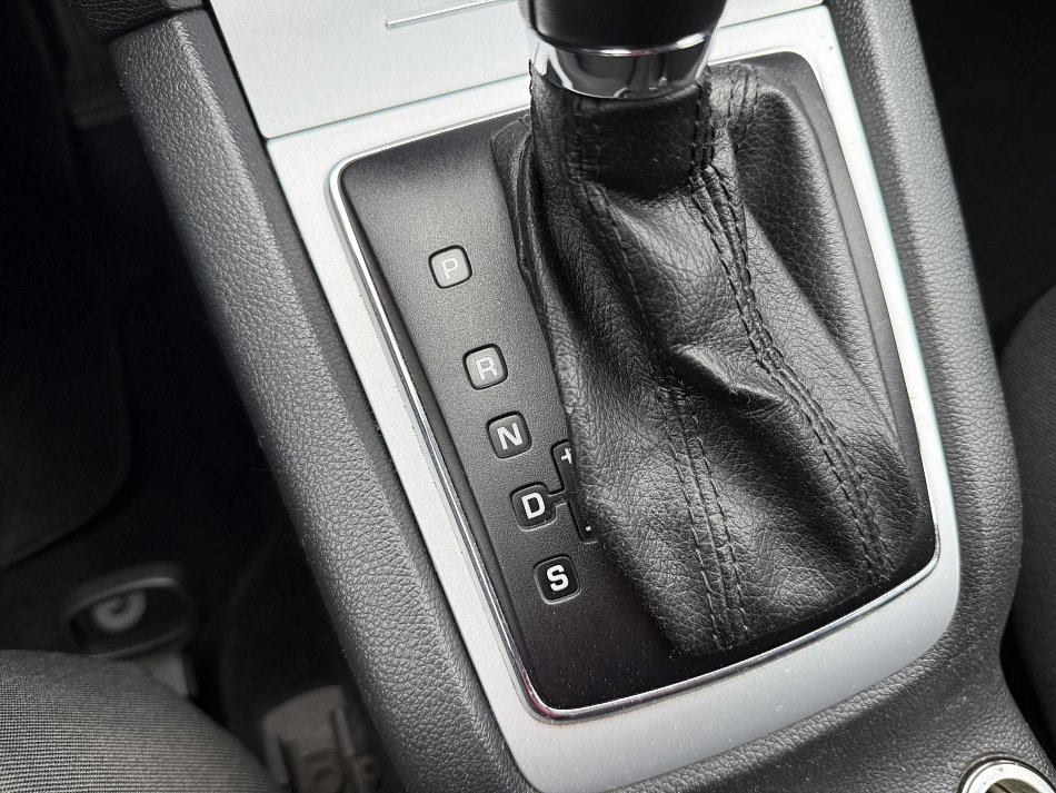 Škoda Octavia II 2.0 TDi Ambiente