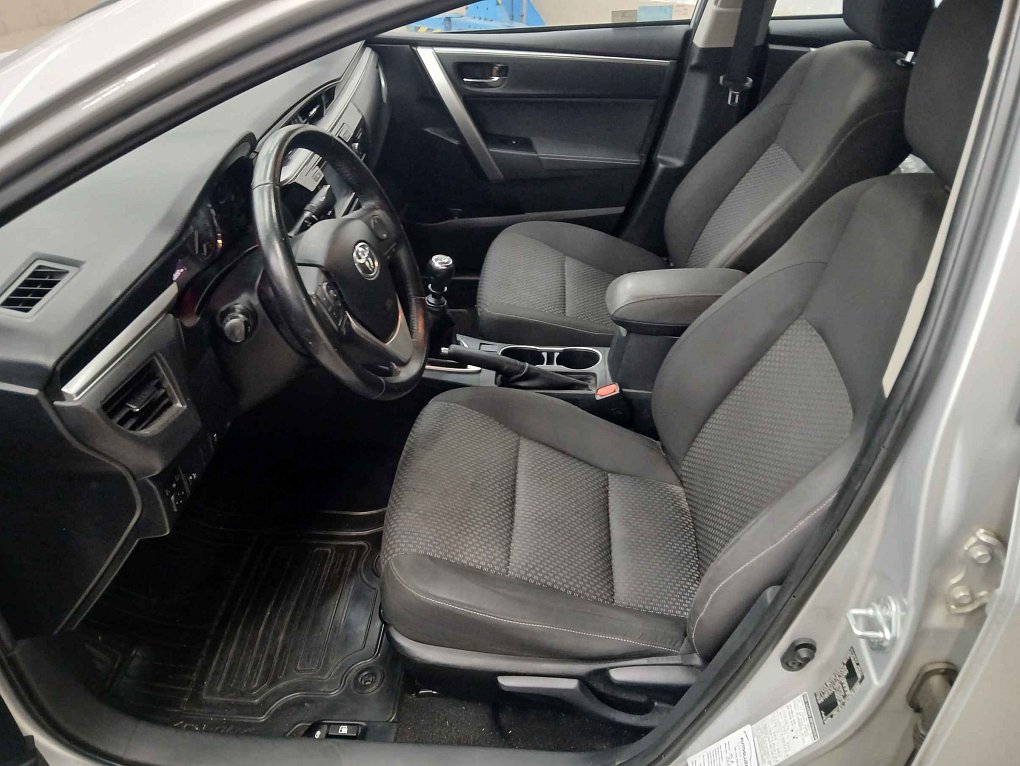 Toyota Corolla 1.6 i 
