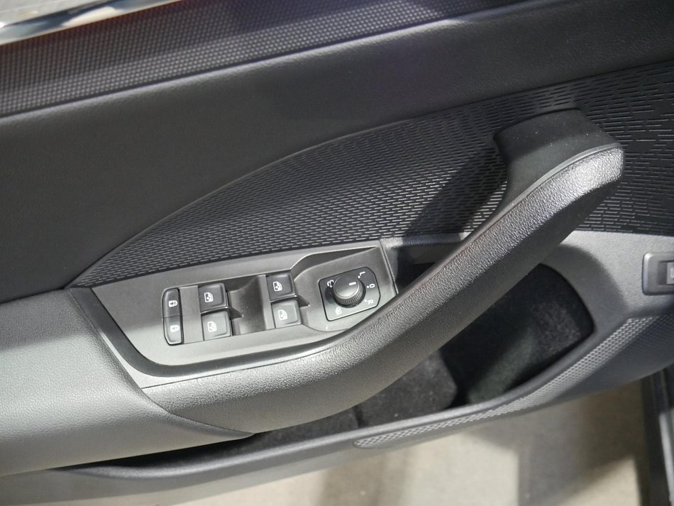 Škoda Octavia IV 2.0 TDi 