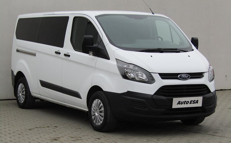 Ford Transit Custom 2.2TDCi  L2 8míst