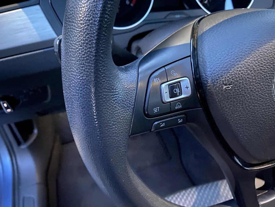 Volkswagen Passat 2.0TDi 