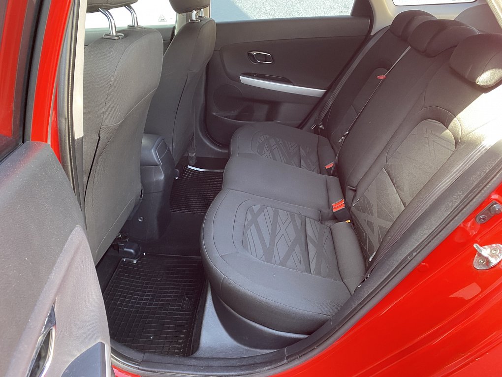 Kia Ceed 1.6GDi 