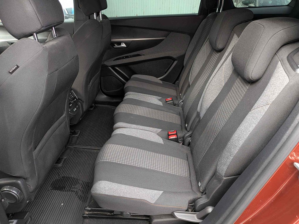 Peugeot 5008 1.2PT Active