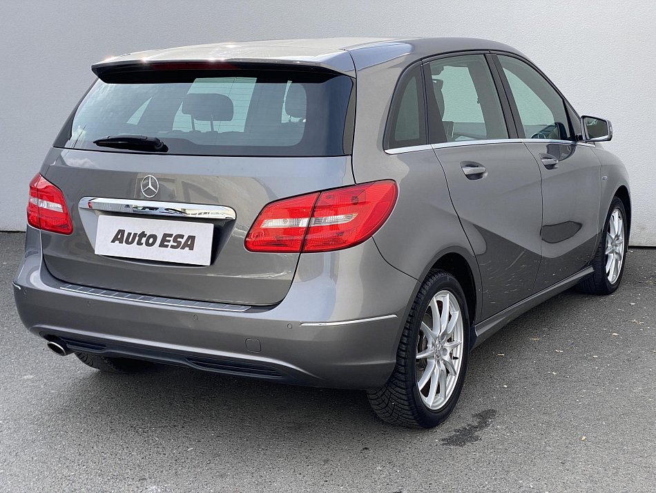 Mercedes-Benz Třída B 1.6i  B180