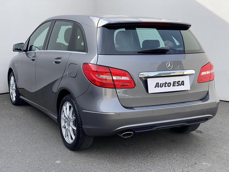 Mercedes-Benz Třída B 1.6i  B180