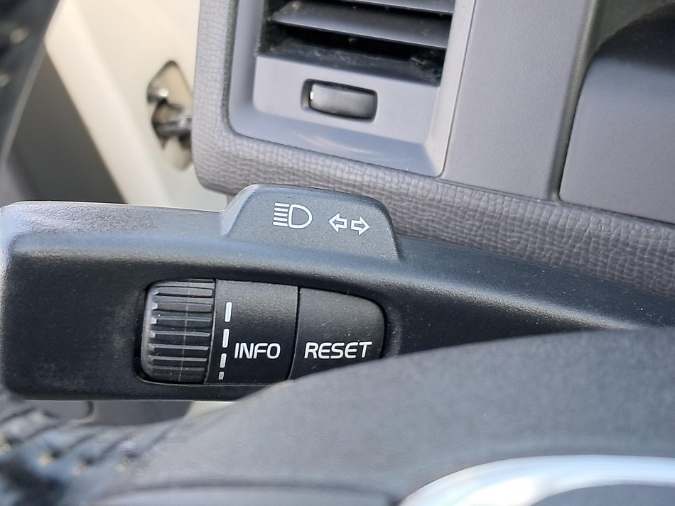 Volvo XC60 2.4 D5 