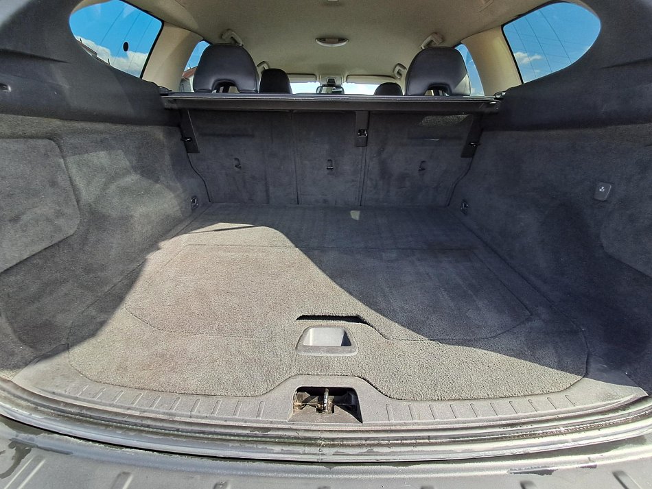 Volvo XC60 2.4 D5 