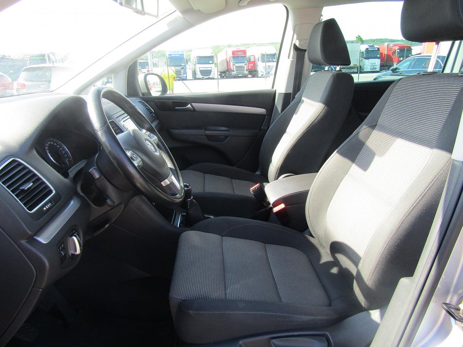 Volkswagen Sharan 2.0TDi 