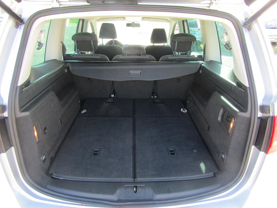 Volkswagen Sharan 2.0TDi 