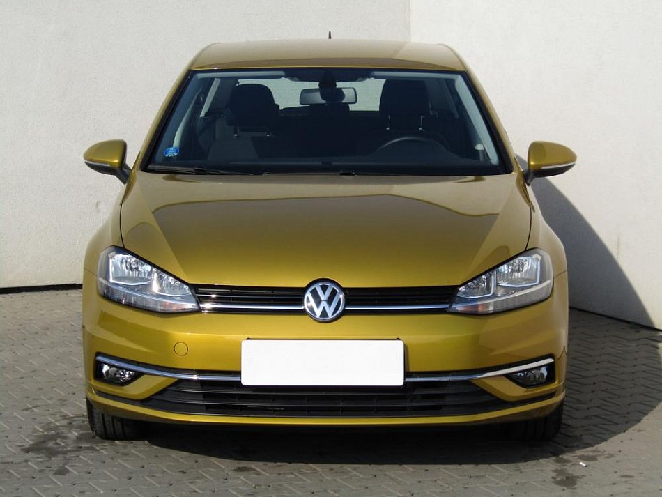 Volkswagen Golf 1.5 TSi Sound