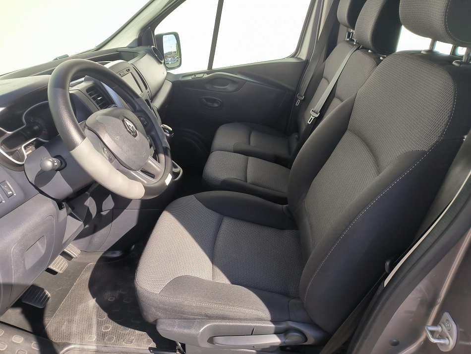 Renault Trafic 2.0dCi  L2 9míst