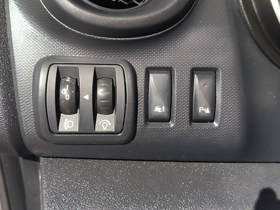 Renault Trafic 2.0dCi  L2 9míst
