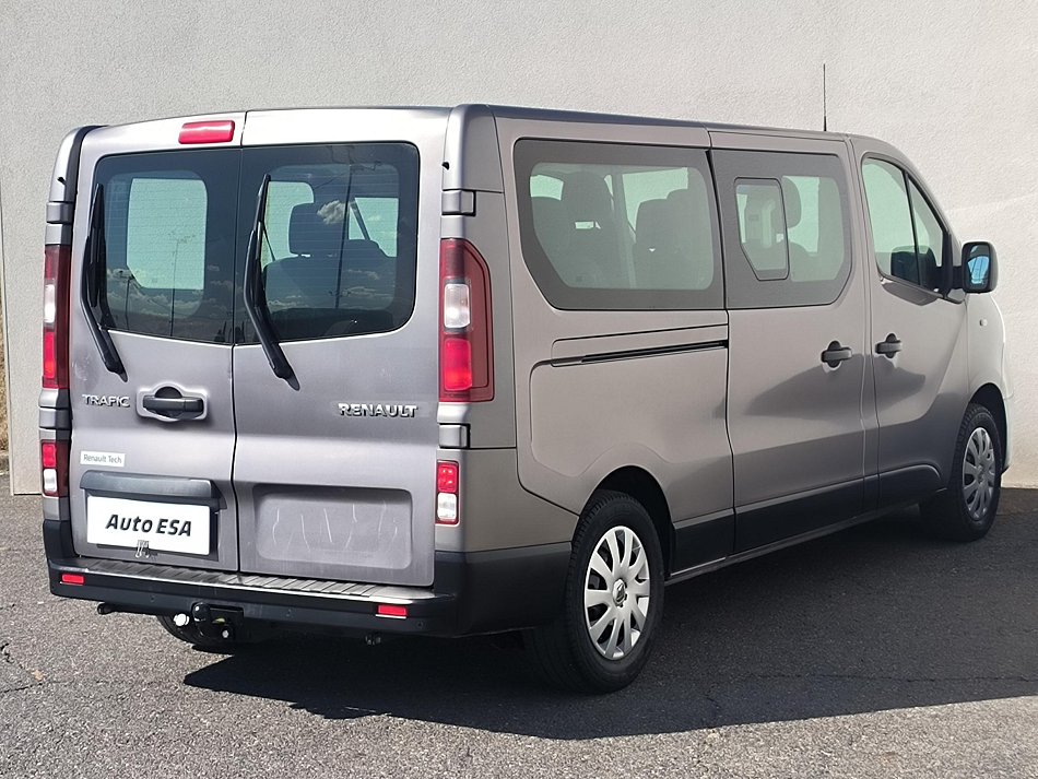 Renault Trafic 2.0dCi  L2 9míst